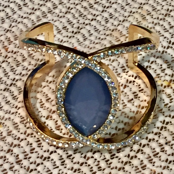 Jewelry - Dazzling rhinestones & blue on gold cuff